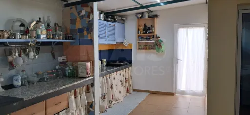 Moradia V2+1 isolada em Sítio das Lombas