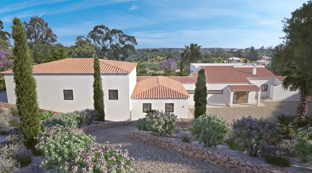 Fantástica moradia térrea em Carvoeiro com amplo terreno