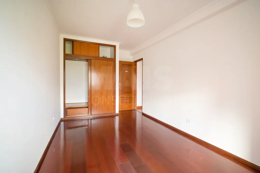 Apartamento T3 no Centro do Cadaval