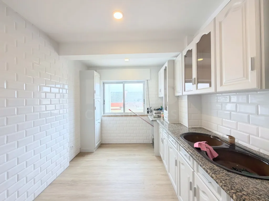 Apartamento T2 remodelado em Peniche