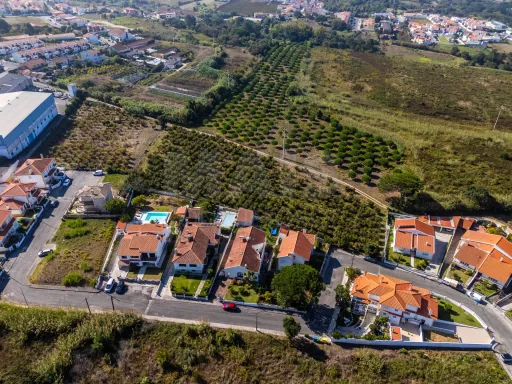 Terreno c/ 6.048m2 c/ viabilidade de construção nas Gaeiras