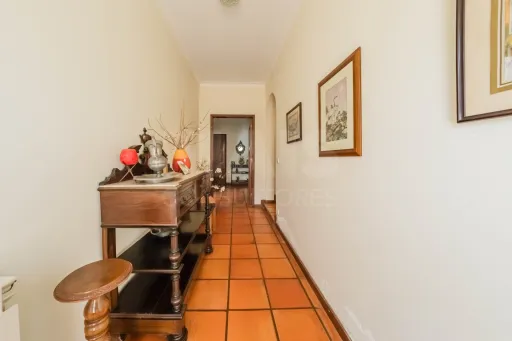 Propriedade única, a apenas 2 km de Alcobaça, com mais de 30.000 m² de terreno