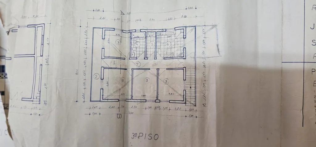 Moradia 2 Pisos centro Peroviseu c/ Terreno 500m2 e Garagem