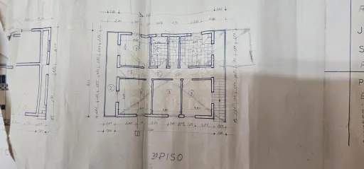 Moradia 2 Pisos centro Peroviseu c/ Terreno 500m2 e Garagem