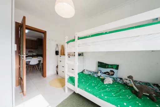 Renovated 2-Bedroom Apartment with Ocean View in Peniche