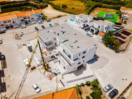 Fração M | apartamento T2 com Varanda e Garagem em Ferrel