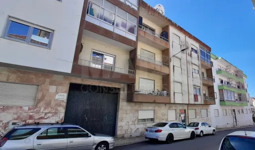 Apartamento T2 mobilado em Caldas da Rainha