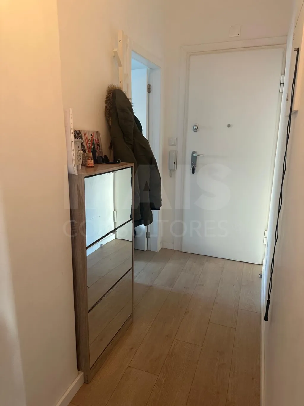 Apartamento T3 totalmente remodelado na Póvoa de Santa Iria com vista rio