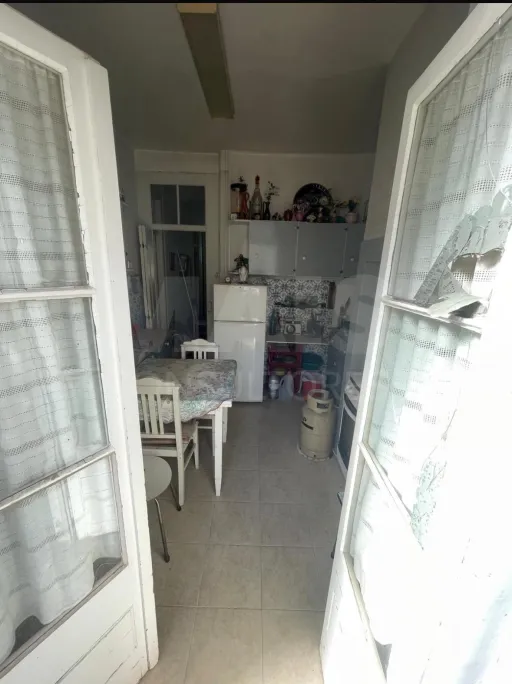🏡Apartamento T4 para recuperação total em zona com charme histórico no coração de Lisboa!