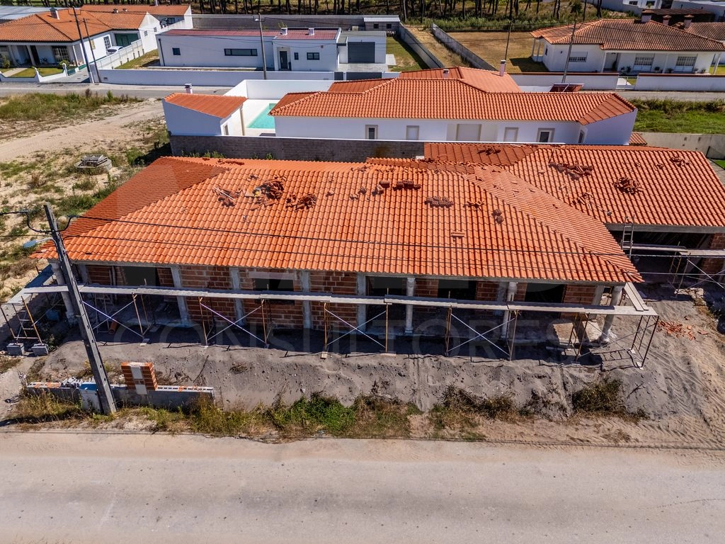 4 bedroom villa with pool near the beaches