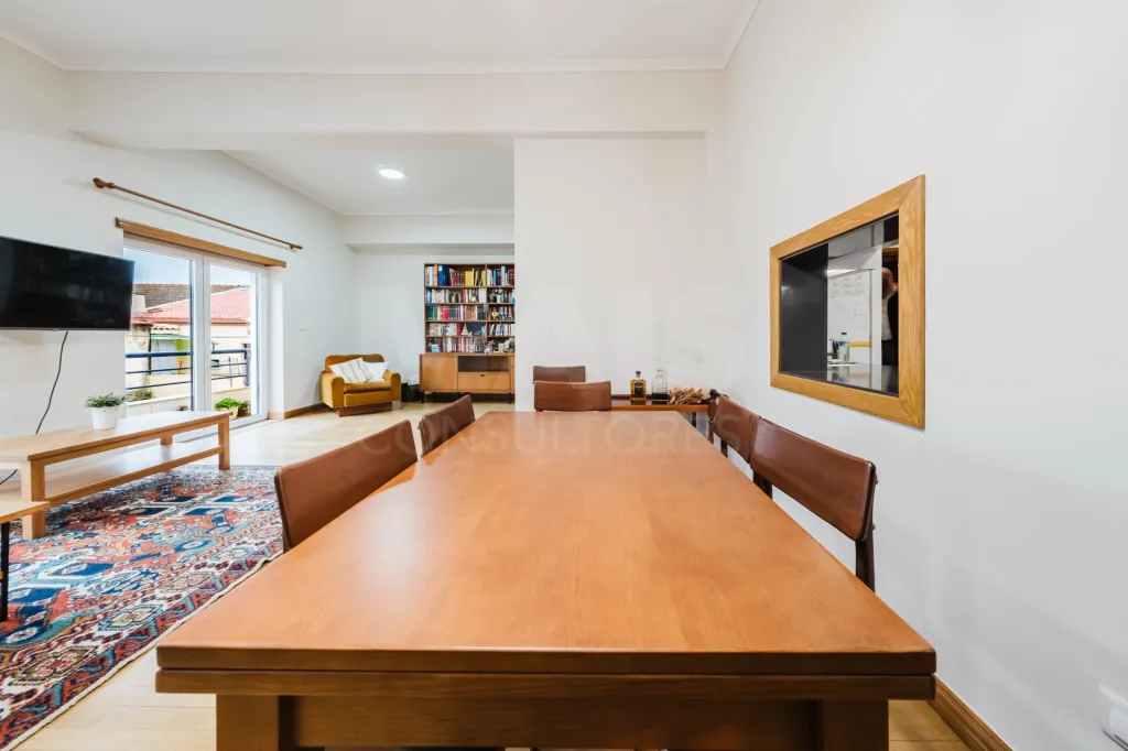 Apartamento T3 Duplex | Piscina | Bombarral Centro