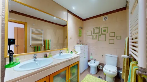 Apartamento T3 com garagem e arrecadação - Caneças