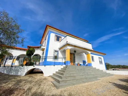 Charmosa Quinta de Turismo Rural em Almeirim