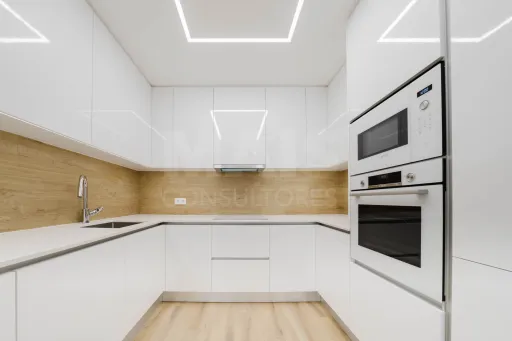 2-bedr. apartment in Nazaré w/ 2 parking spaces