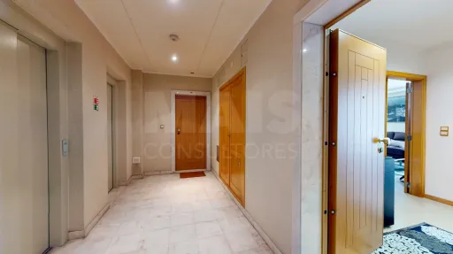 Apartamento T3 com garagem e arrecadação - Caneças