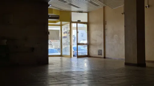 Um espaço. Diferentes caminhos. | 123 M² NO CENTRO DA BENEDITA