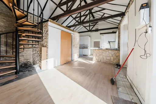 Moradia Térrea T2+1 c/ 2 casas de banho e logradouro