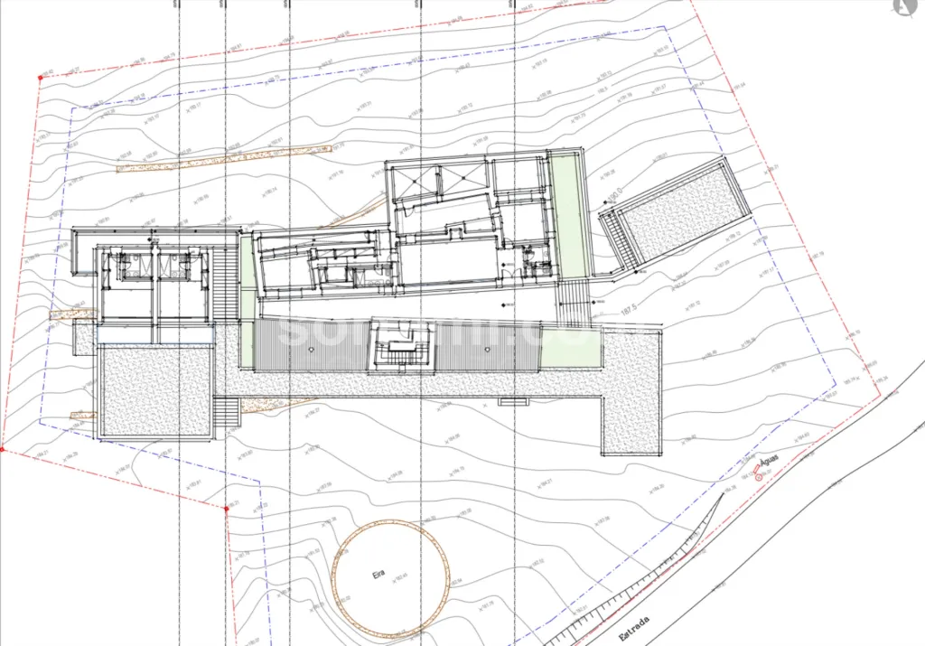 Terreno de 3.480 m² com Projeto de Moradia e Vista Panorâmica para a Ria Formosa em Estoi.