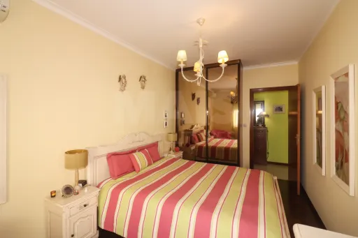 Apartamento T3 em Alhandra