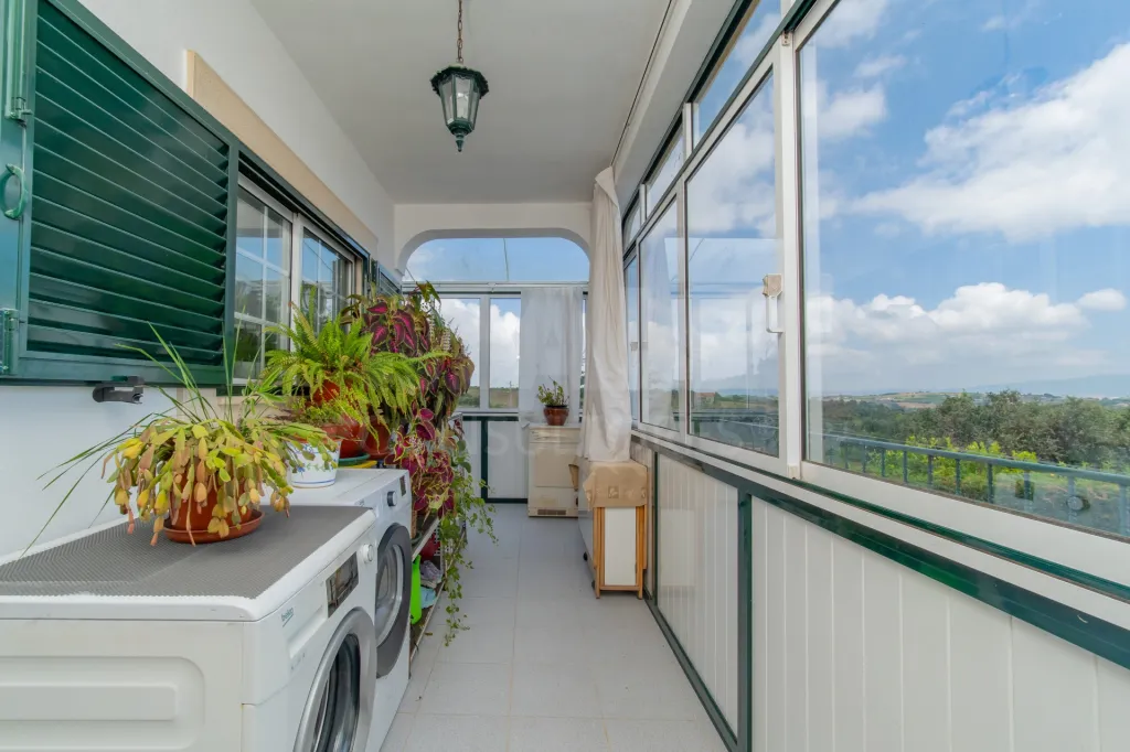 Moradia T4 com Piscina, Excelente Espaço Exterior em Carnota - Alenquer