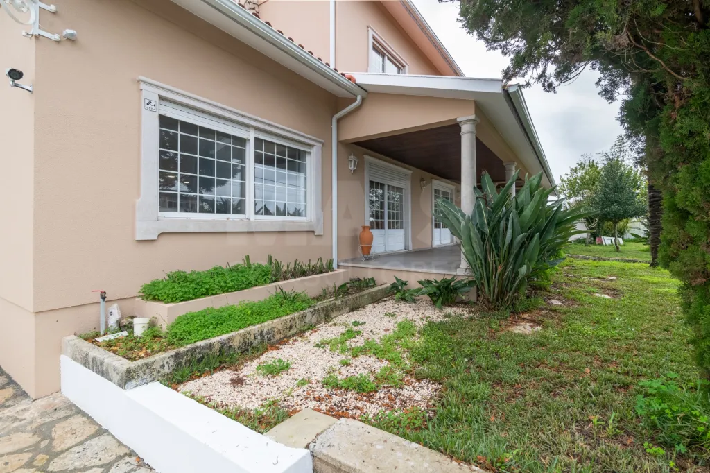 Moradia T5 Pombal Meirinhas Leiria