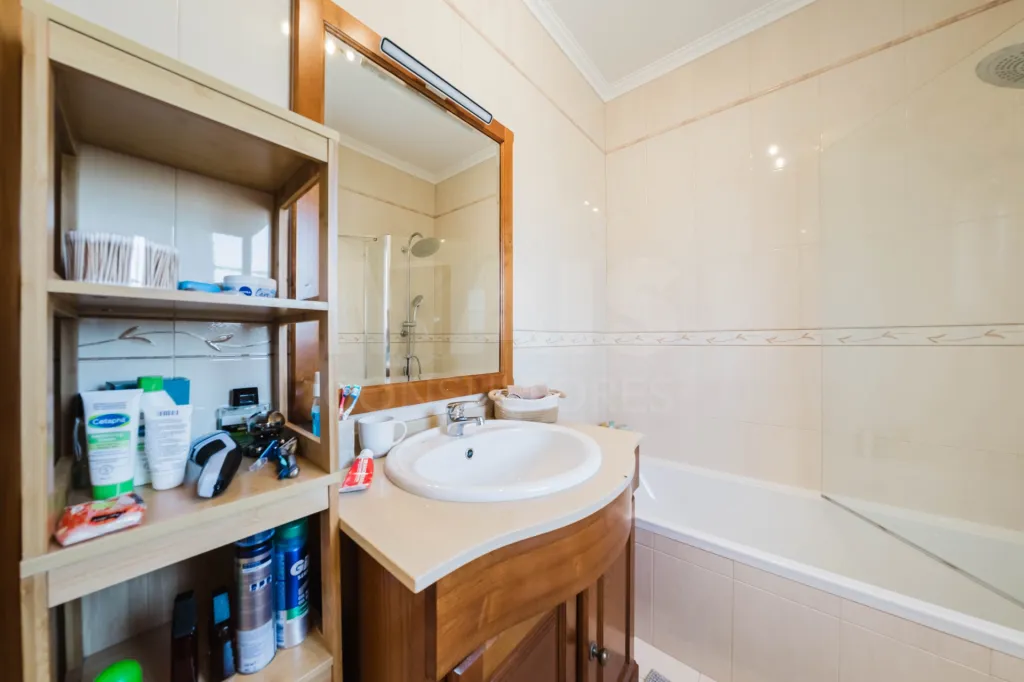 🏡 3-Bedroom House—Furnished and Fully Equipped | Jacuzzi | Garage | Backyard