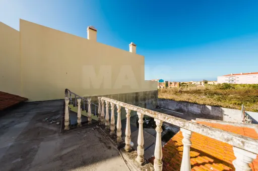 moradia T3 com quintal zona sossegada