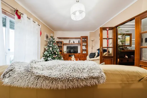 Apartamento T3 na Cidade Nova c/ 135m2 de área bruta