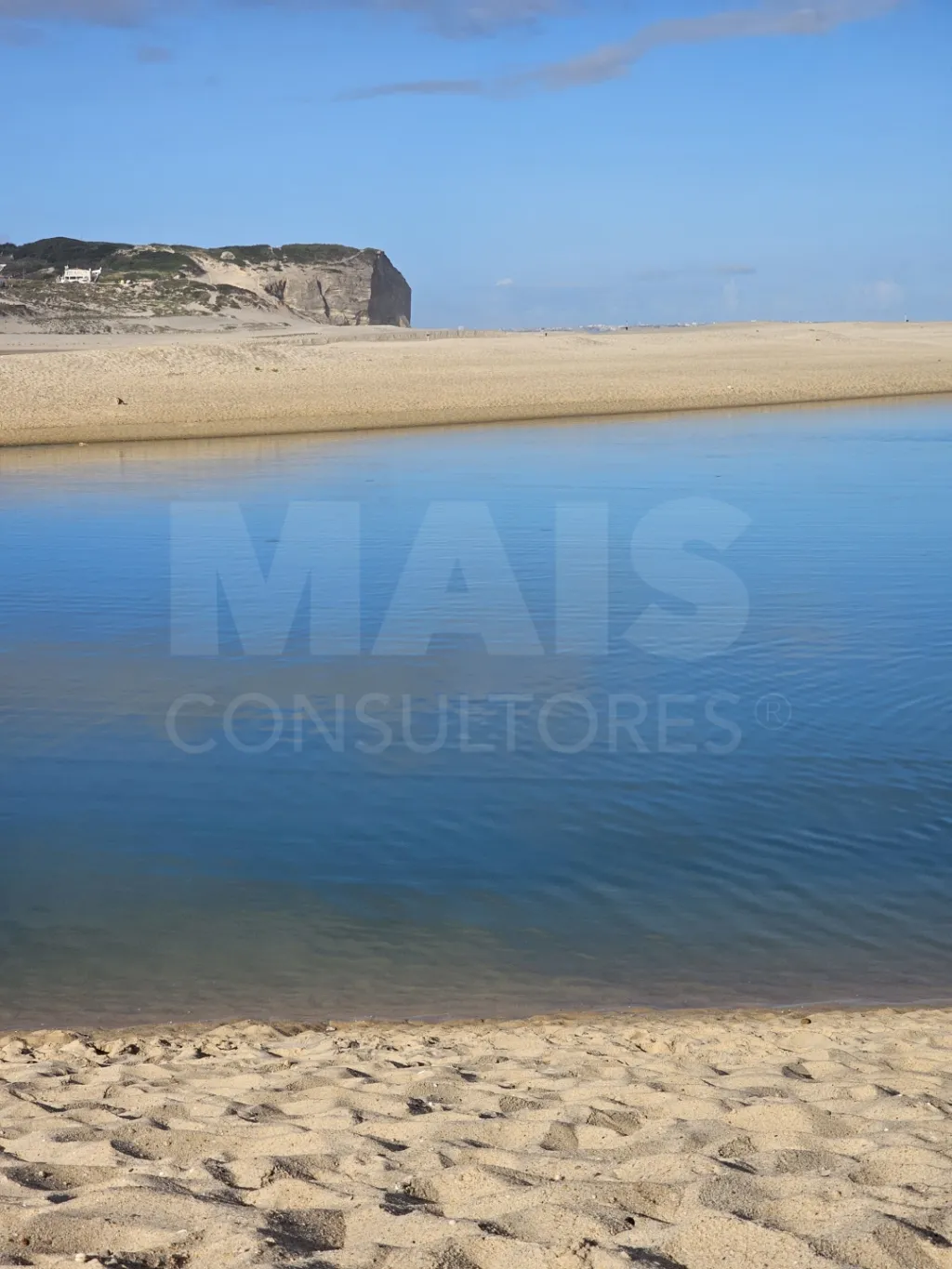 Moradia T2 com Projeto Aprovado | Nadadouro