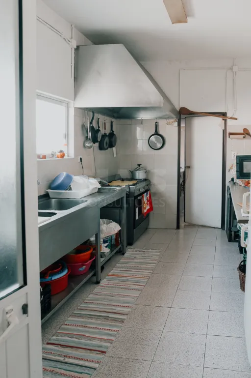 ☕ Café Totalmente Equipado em Funcionamento