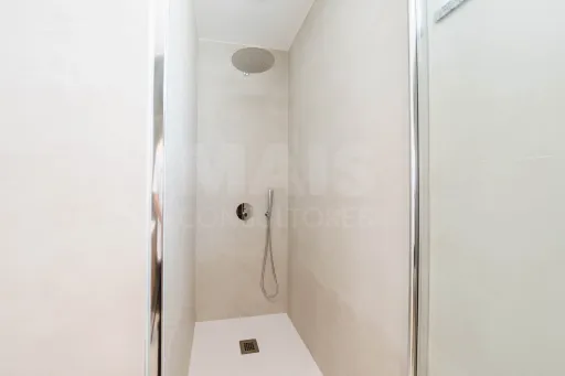 ROOFTOP PRIVATIVO com vista sobre o Atlântico | Moradia T3 com Piscina | COSTA DE PRATA