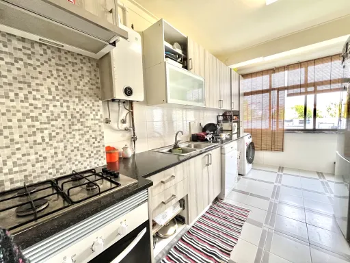 Apartamento T3 com terraço no Montijo