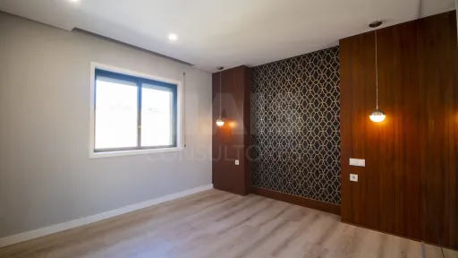 Apartamento T2+1 com garagem