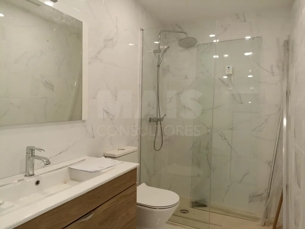 T2 Refurbished Damaia de Cima