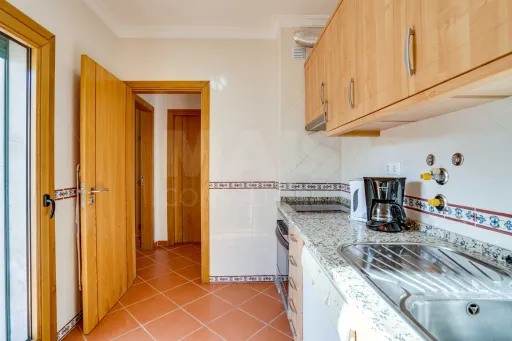 T2 + suite extra, varandas e garagem, a 200 metros da praia do túnel Albufeira
