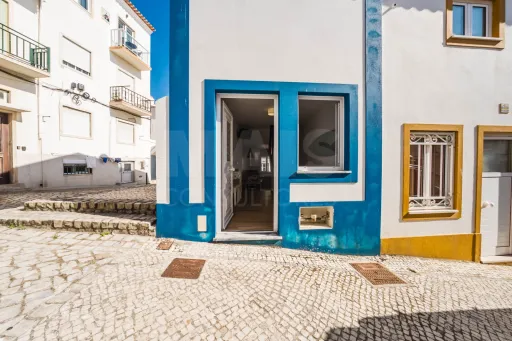 Estúdio Novo no centro da Nazaré