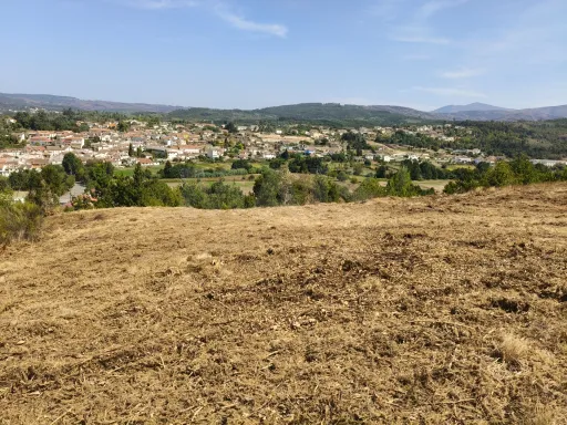 Terreno com 3048m2 para construir em Côja