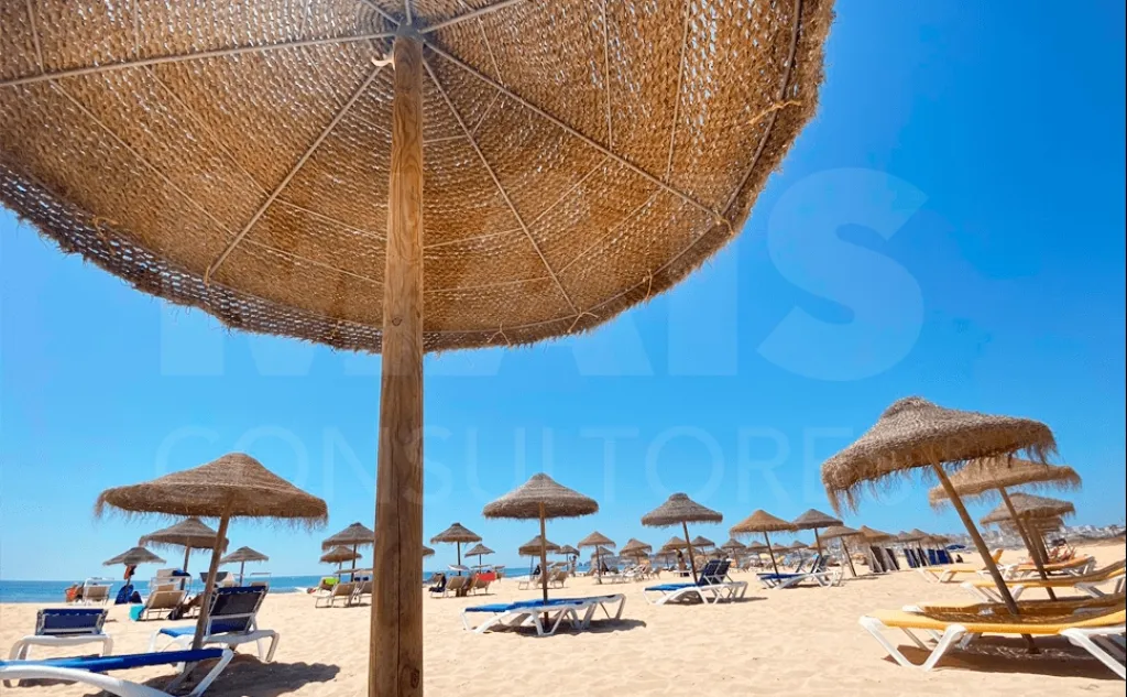 Restaurante de praia e concessão completa - Meia Praia - Lagos