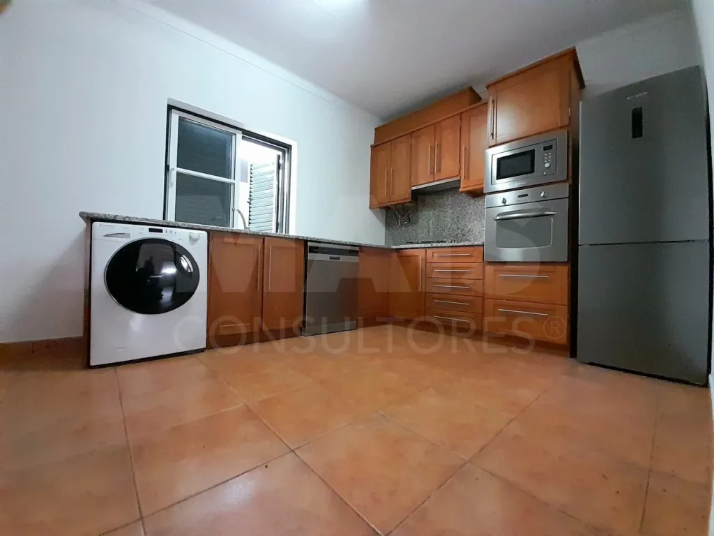 Moradia T3 Duplex com Terreno em Santiago do Cacém