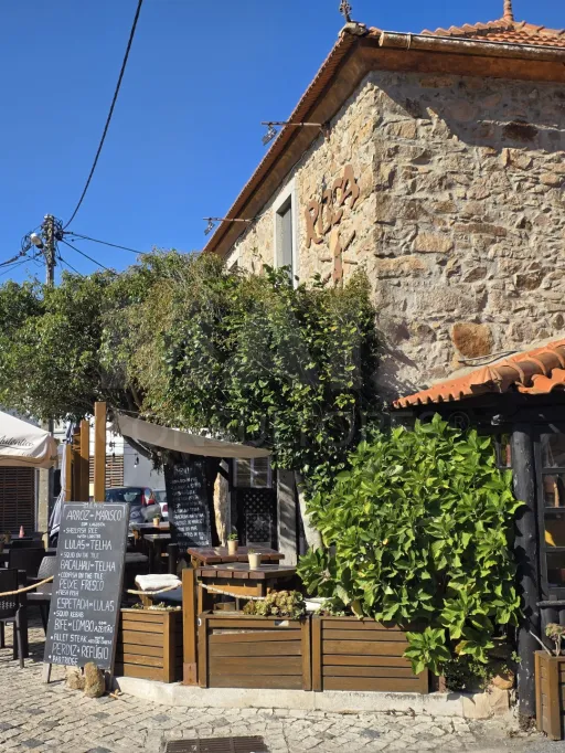 Refúgio da Roca is more than a restaurant