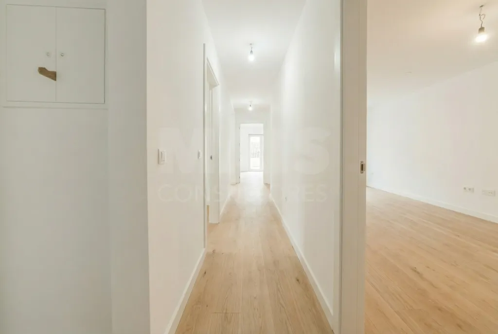 Apartamento T3 Remodelado - Centro de Caldas da Rainha - Com garagem