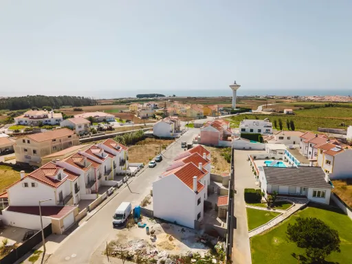 Moradia T4 com Garagem e Terraço