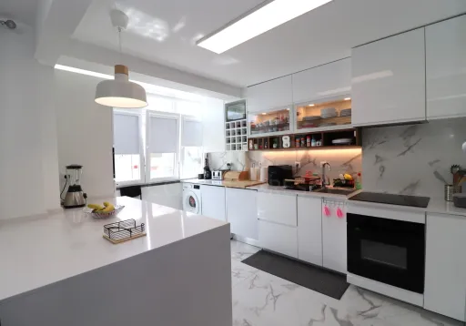 Apartamento T3 Totalmente Remodelado 3º andar em Samora Correia