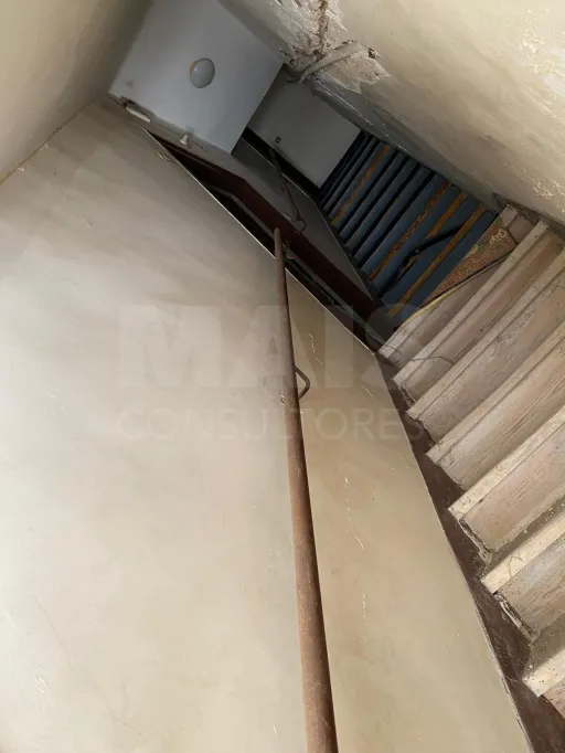 Prédio na Graça - Devoluto para remodelação total