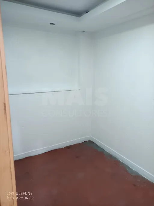 Muito mais de que uma garagem...um espaço com potêncial!