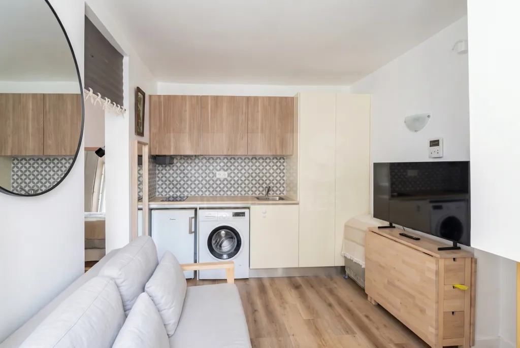 Estudio Remodelado convertido em T1 | Arroios | Lisboa|Zona Premium junto ao metropolitano