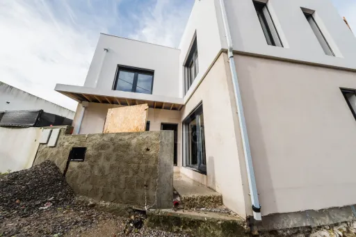 Moradia T3 NOVA C/ Terraço, Reguengo Pequeno, Lourinhã