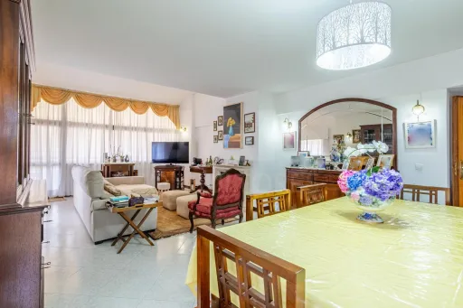 Penthouse T4 Duplex in Bairro do Rosário, Cascais