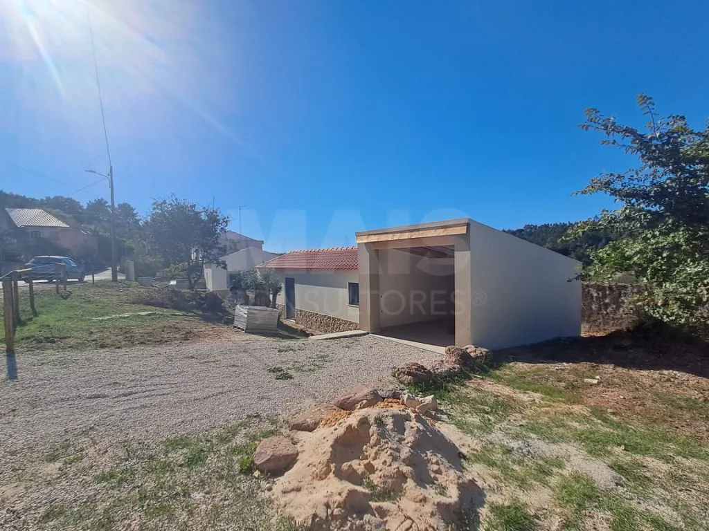 Moradia T1+1 Remodeladas a 10 minutos da cidade