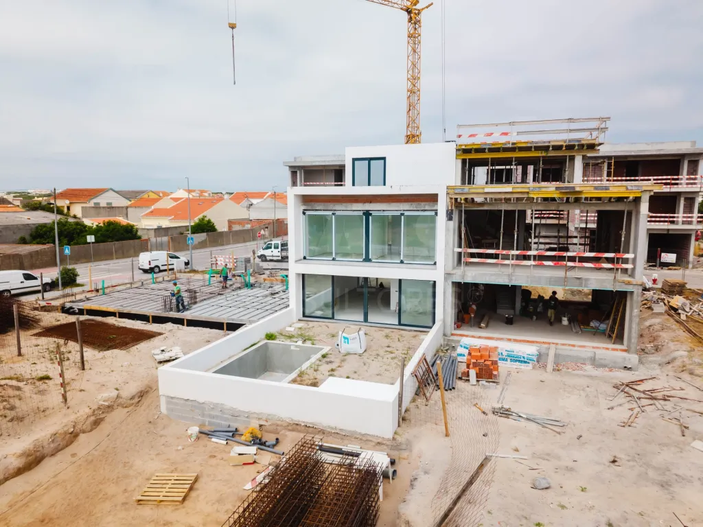 Modern New 3 Bedroom Villa with Pool in Ferrel
